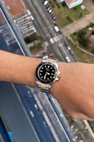 ساعة رجالية لونين فضي وذهبي ميناء أسود