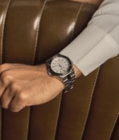 ساعة رجالية بسير من الستيل بلون فضي