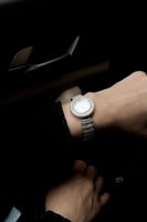 ساعة نسائية فضي ميناء أبيض بفصوص الزركون شبيه الأل...