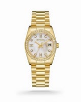 ساعة نسائية عملية شبيهة رولكس ذهبي