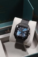 ساعة رجالية بلون اسود ميناء ازرق