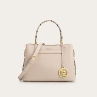 شنطة نسائية مقاس متوسط بلون بيج
