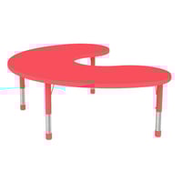 طاولة هلالية خشبية لا يشمل الكراسي - احمر