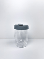 كوب زجاجي طبقتين غطاء سيلكون رمادي