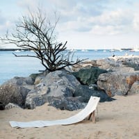 كرسي ارضي للشاطئ