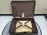 حقيبة هورايزن 70 من لويس فويتون بتصميم مارك نيوسن