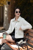 جاكيت شيتر الأبيض المبطن