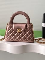 شنطة شانيل من جلد عجل صغيرة