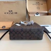 شنطة كوتش مولي توت باق Co138