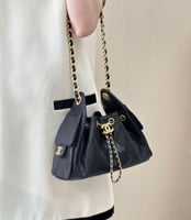 شنطة شانيل 25 من الجلد