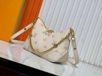 حقيبة بولوني من لويس فيتون أوف وايت