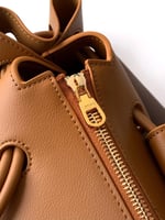 شنطه الباكيت رومي من لويفي