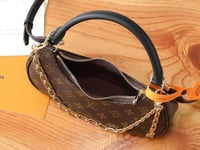 شنطة Catchy PM بنقشة Monogram من لويس فيتون