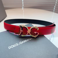 حزام دولتشي آند غابانا مصنوع من الجلد الفاخر