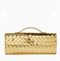 حقيبة جلد مجدول من بوتيغا