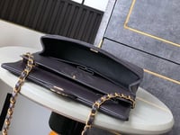 شنطه كتف شانيل عتيقة سبريسو بلاك