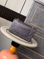 شنطه كتف شانيل عتيقة سبريسو بلاك