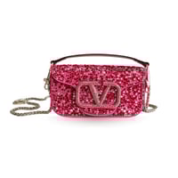 شنطة يد من فالنتينو مرصّع بالكريستال الراقي