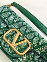 شنطة يد من فلانتينو - مرصعه بأحجار الراين