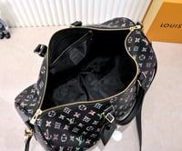 شنطه سفر من لويس فيتون