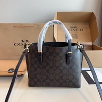 شنطة كوتش مولي توت باق Co138