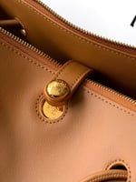 شنطه الباكيت رومي من لويفي