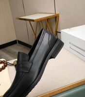 حذاء رجالي كاجوال رسمي LV من الجلد الطبيعي