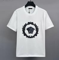 تيشيرت فيرزاتشي بتصميم ميدوسا الفاخر