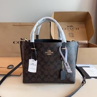 شنطة كوتش مولي توت باق Co138