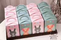 بوكس 12 عيدية ( الأرنب والثعلب) معبأه بالحلويات