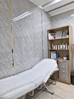 كشف لدى الاستشارية لعلاج أمراض الجلد المناعية البه...