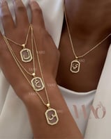 سلاسل حروف مطلية ذهب