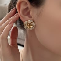 سلسال طويل مع حلق مطلي ذهب