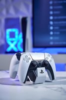 قاعدة شحن يد تحكم بلايستيشن 5 من سوني