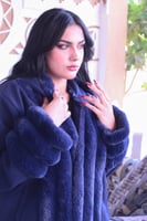 فروة نسائي قماش جوخ بفرو مدرب من الخارج