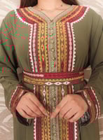 عبايه نسائيه مطرزه مع حزام