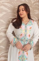 عبايه نسائي مطرزه بحزام