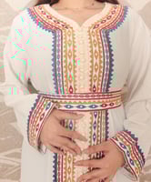 عبايه نسائيه مطرزه مع حزام