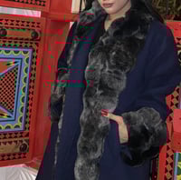 فروة نسائي قماش جوخ بفرو ارنب صناعي من الخارج