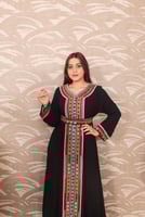 عبايه نسائيه مطرزه مع حزام