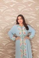 عبايه نسائي مطرزه بحزام