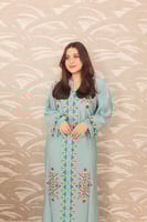 عبايه نسائي مطرزه مع قبعه