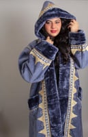 فروة نسائي قماش مخمل تطريز مغربي مع قبعه