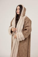 فروة نسائي قماش جلد مبطن بفرو من الداخل وفرو مدرب...