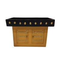 تحفة شكل طاولة تراثي