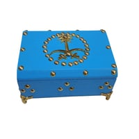 صندوق طيب مطرز