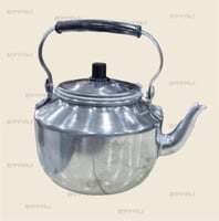 ابريق معدن مع صفاية مقاس 18