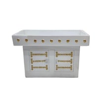 تحفة شكل طاولة تراثي