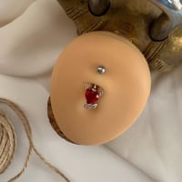 حلق سرة كرستال أحمر 14g طبي