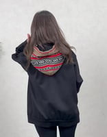 هودي مع السدو التراثي